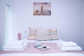 Impeccable 1-Bed Apartment in Harrow
